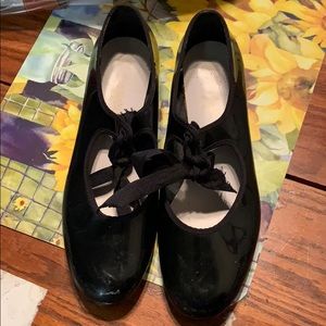 Tap shoes